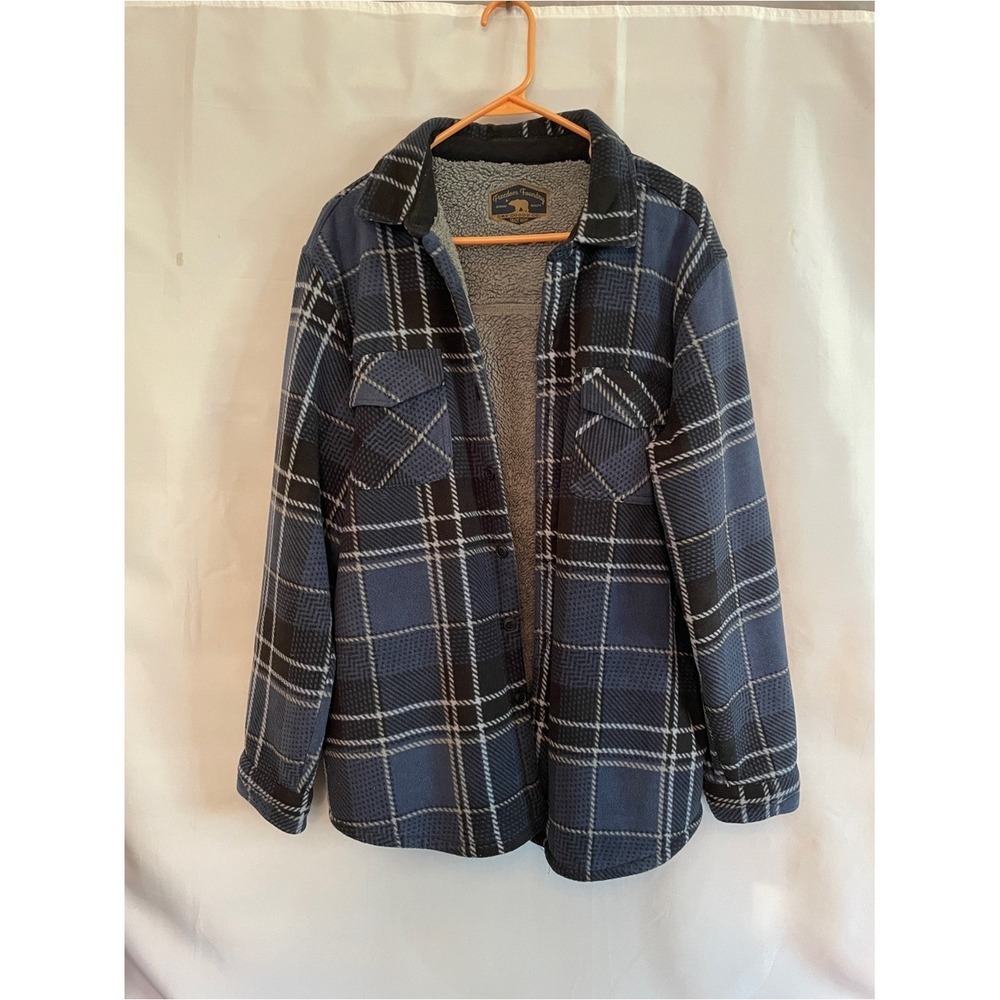 Men's S Freedom Foundry Plaid Sherpa-Lined Shacket - Navy & Black Plaid